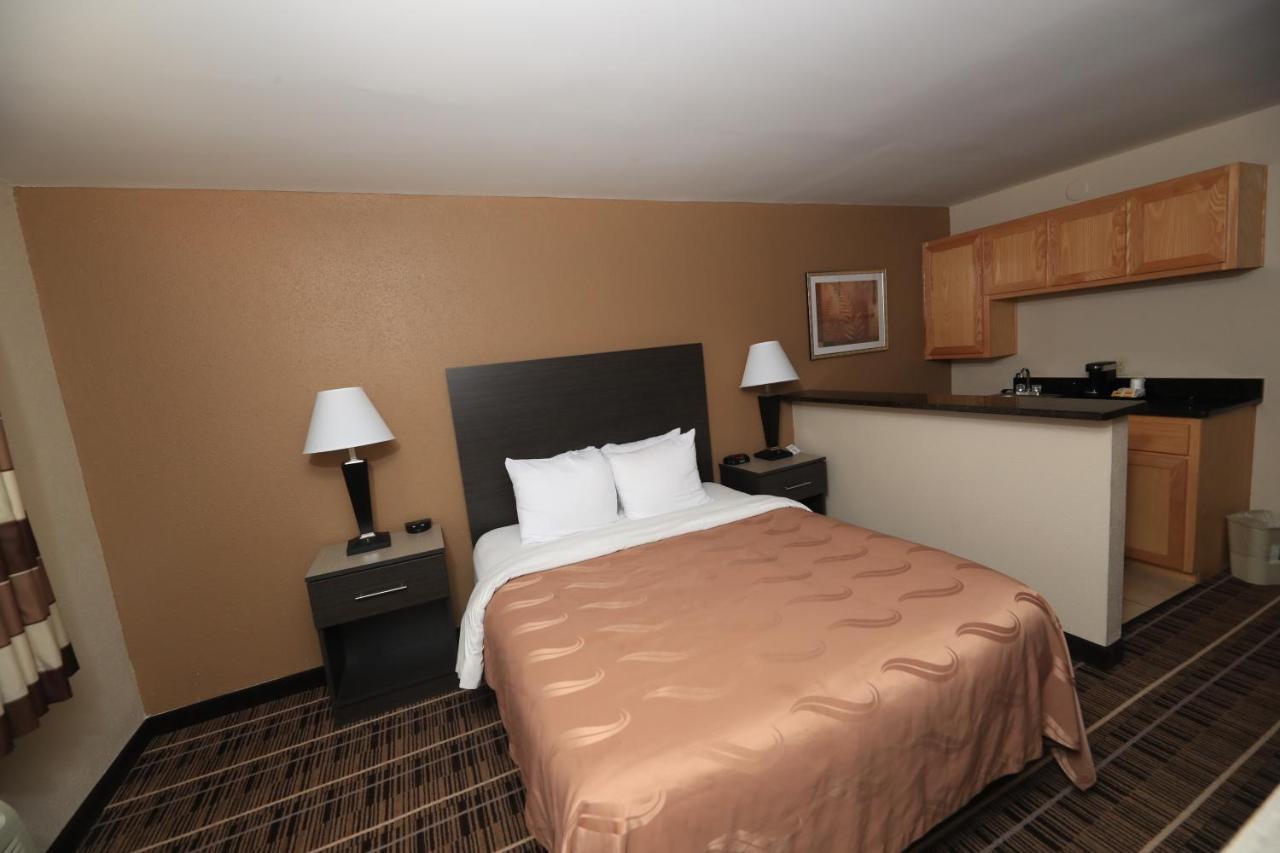 Quality Inn Dfw Airport North - Ірвінг Екстер'єр фото