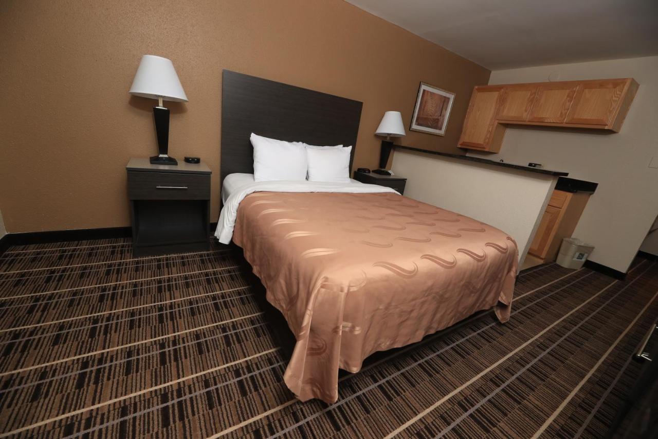 Quality Inn Dfw Airport North - Ірвінг Екстер'єр фото