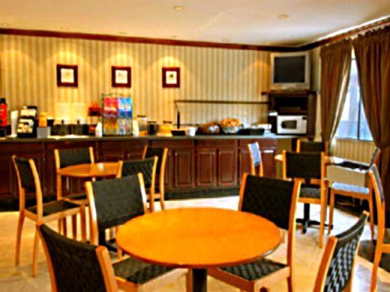 Quality Inn Dfw Airport North - Ірвінг Екстер'єр фото