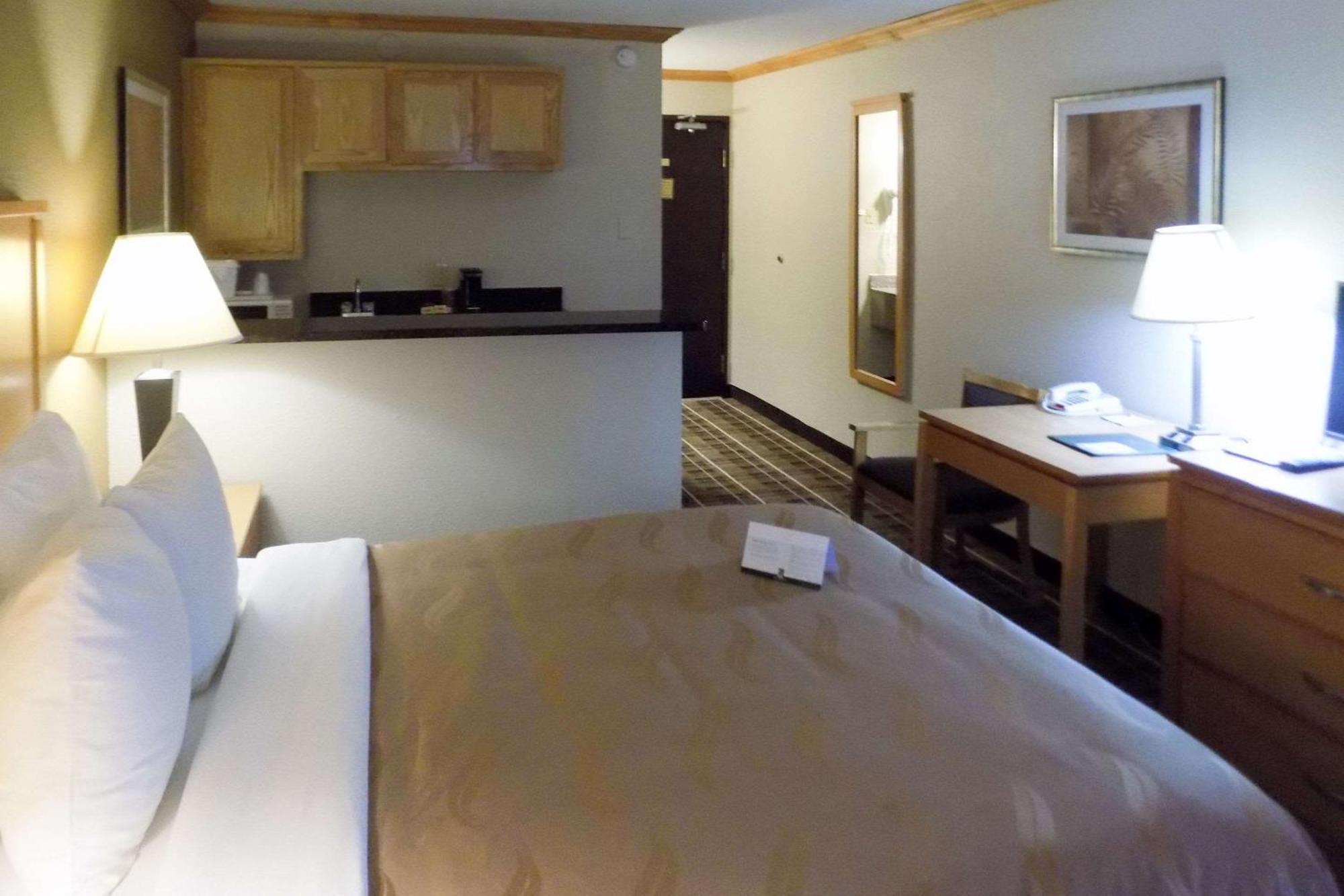Quality Inn Dfw Airport North - Ірвінг Екстер'єр фото