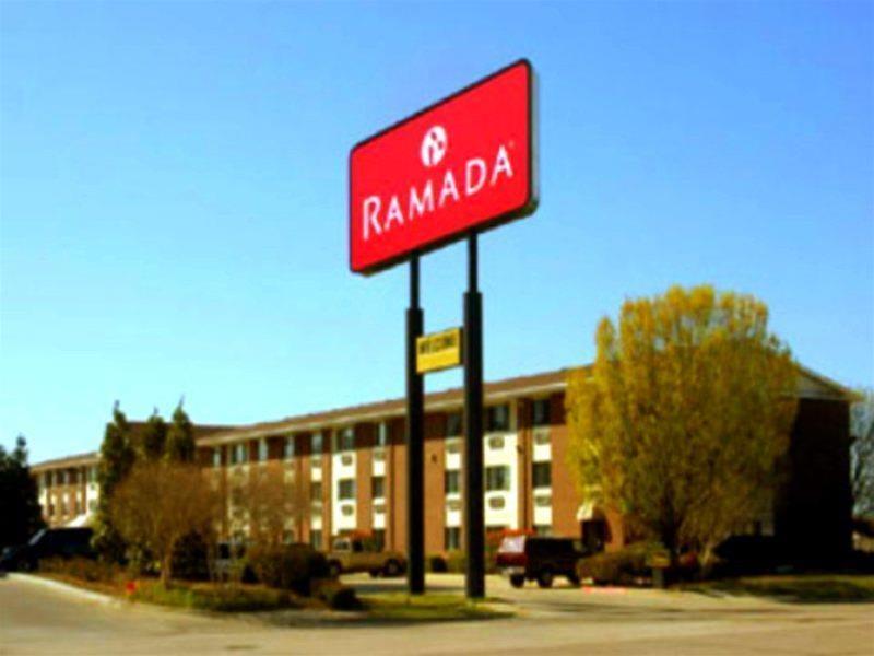 Quality Inn Dfw Airport North - Ірвінг Екстер'єр фото